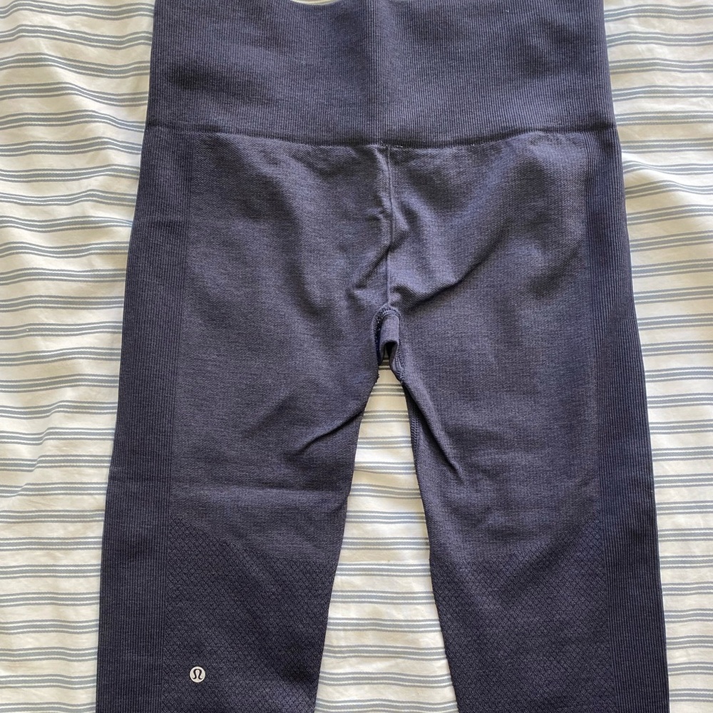 Lululemon cropped grey leggings size 2
